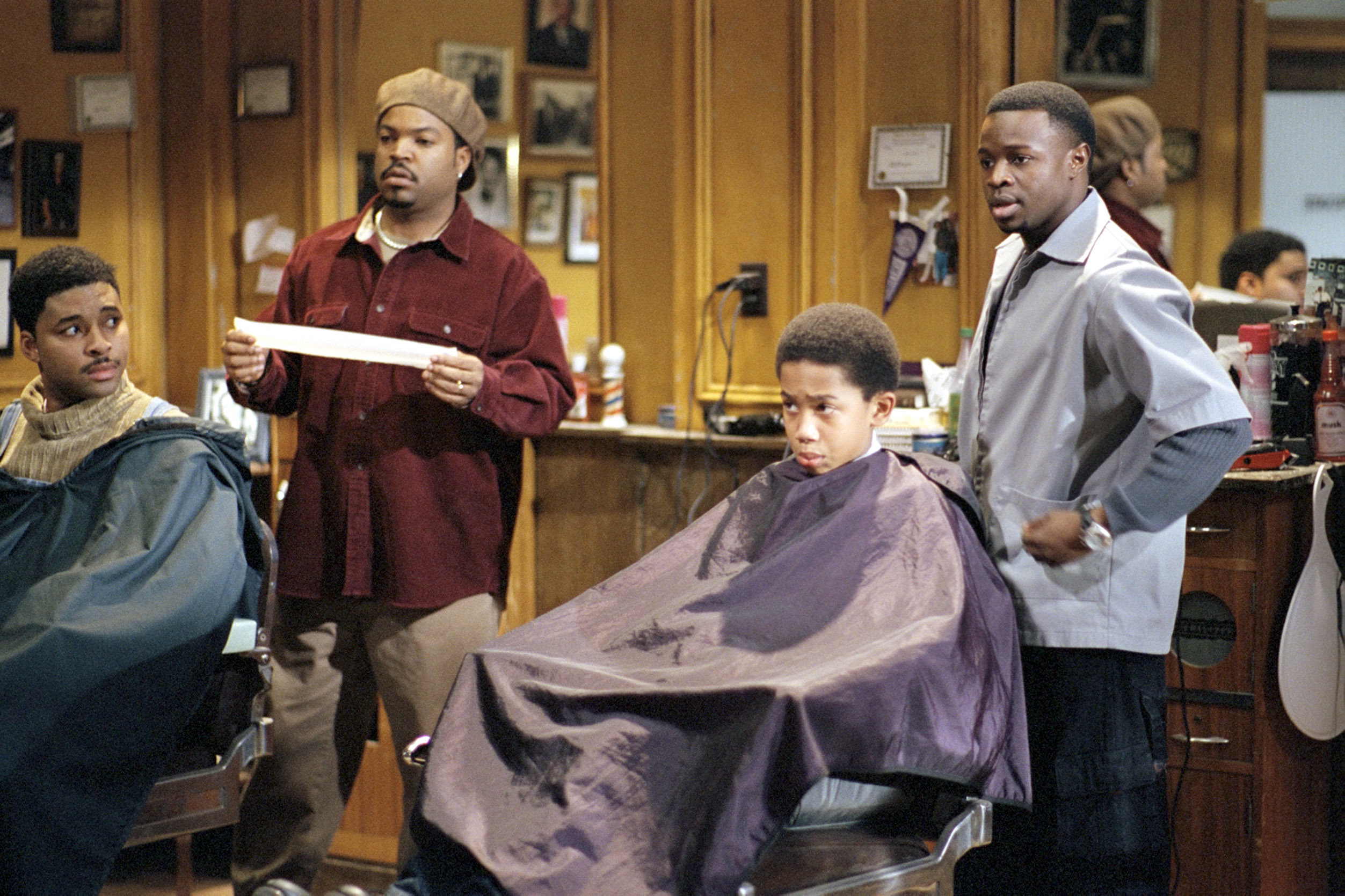 《理发店》，Ice Cube，肖恩·帕特里克·托马斯，2002年，(c)米高梅/埃弗雷特收藏